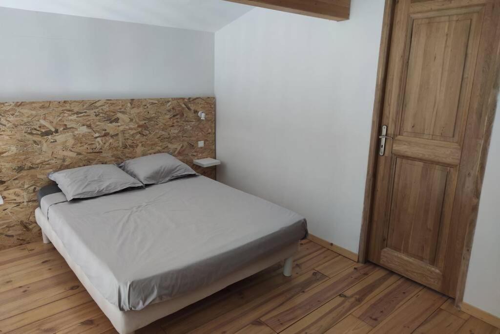 Logement Tout Confort Au Calme Entre Saint Tropez Et Les Gorges Du Verdon لو ثوروني المظهر الخارجي الصورة